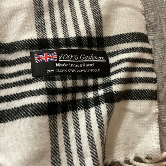 100% cashmere scarf - Picture 2 of 4
